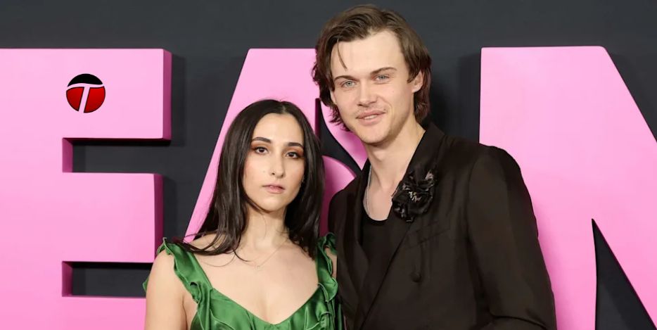 Christopher Briney Parents and Background