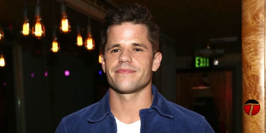 Half-Brothers: Charlie and Max Carver